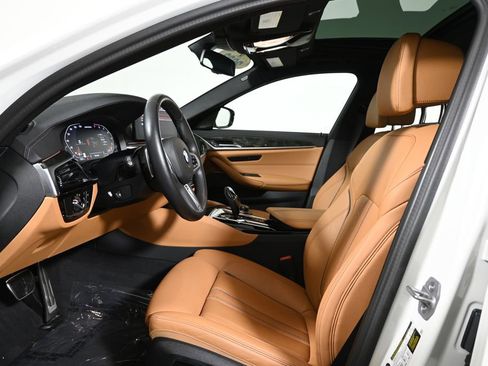 Certified 2023 BMW M550i xDrive w/ Executive Package image 3