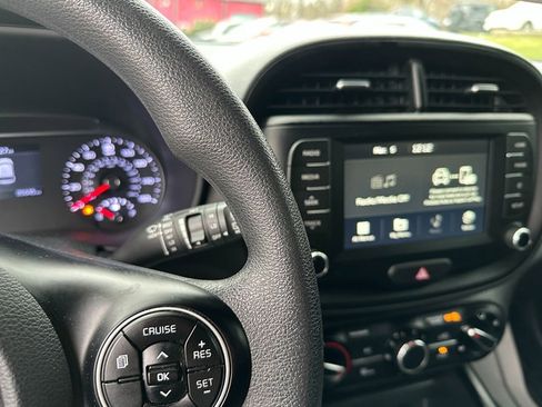 Used 2021 Kia Soul S image 15