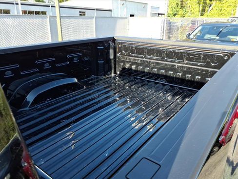 Used 2024 Chevrolet Silverado 2500 LT image 12