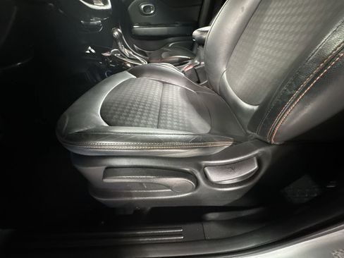 Used 2018 Kia Soul ! image 17