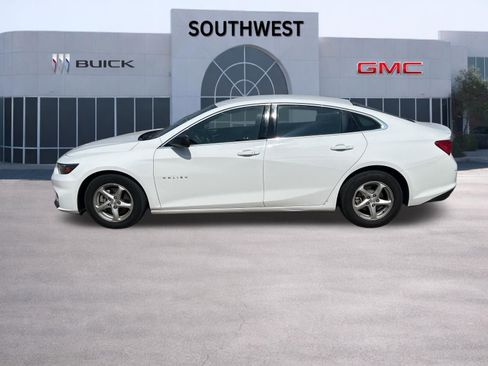 Used 2018 Chevrolet Malibu LS w/ LPO, Convenience Package 1 image 8