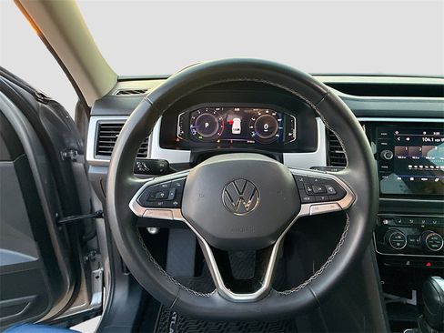 Used 2022 Volkswagen Atlas SE image 11