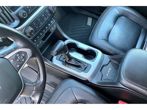 Used 2019 Chevrolet Colorado ZR2 AWD/4WD image 18