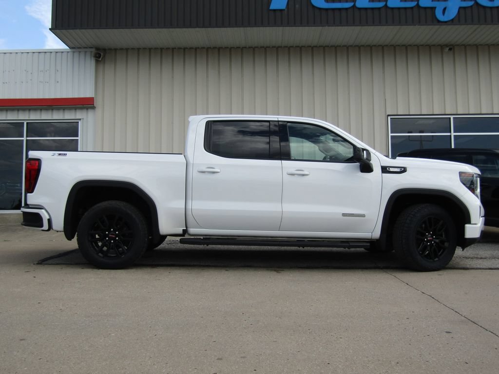 Used 2023 GMC Sierra 1500 Elevation w/ Elevation Premium Package AWD/4WD image 2