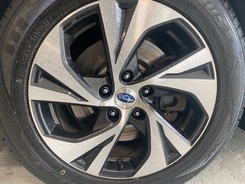 Used 2023 Subaru Legacy Premium image 5