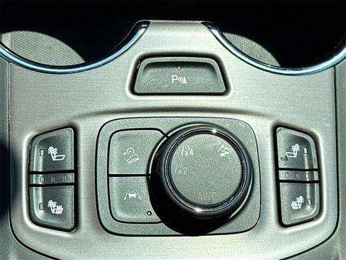 Used 2024 GMC Terrain AT4 w/ Tech Package image 19