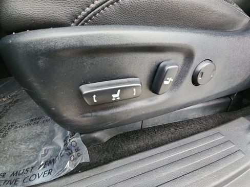 Used 2022 Toyota 4Runner SR5 Premium image 14