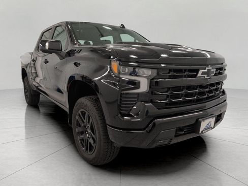 Used 2026 Chevrolet Silverado 1500 LT Trail Boss w/ LT Trail Boss Premium Package AWD/4WD image 1