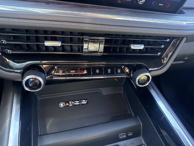 Used 2025 Chevrolet Tahoe LT AWD/4WD image 25