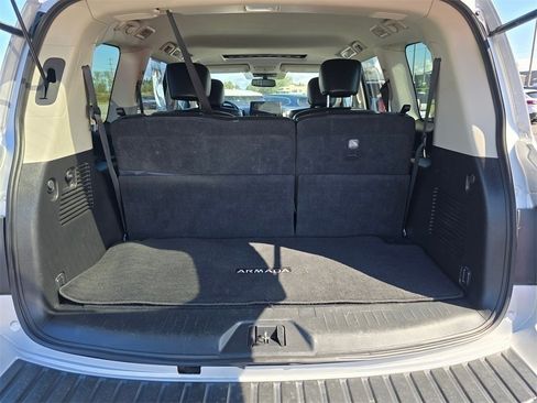 Used 2021 Nissan Armada SL w/ Captain's Chairs Package image 7