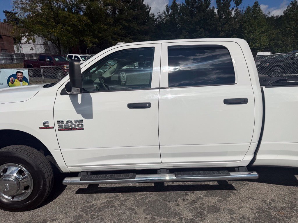 Used 2018 RAM 3500 Tradesman w/ Chrome Appearance Group AWD/4WD image 11