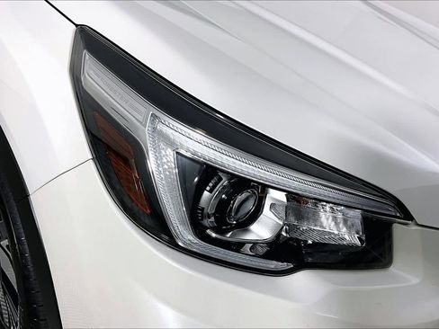 Used 2019 Subaru Forester Touring image 26
