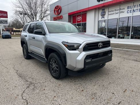 Used 2025 Toyota 4Runner SR5 image 7