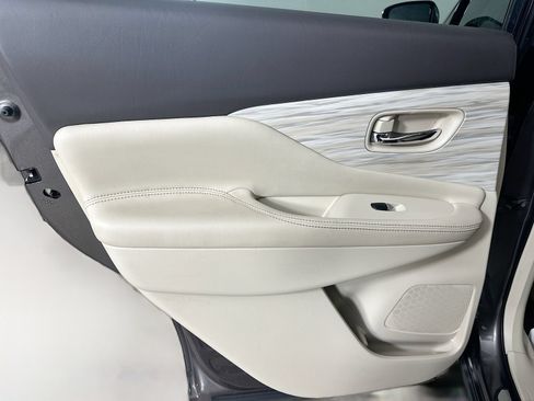 Used 2016 Nissan Murano Platinum w/ Platinum Technology Package AWD/4WD image 34