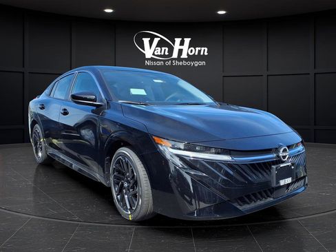 New 2026 Nissan Sentra SR w/ Floor Mat Package FWD image 1