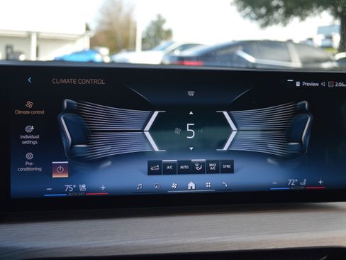 Certified 2025 BMW 330i xDrive 330i xDrive image 22