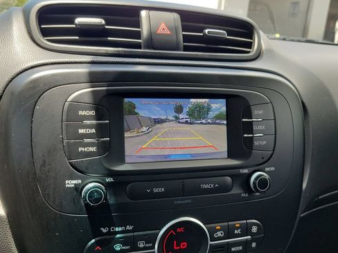 Used 2017 Kia Soul + w/ Designer's Package FWD image 23