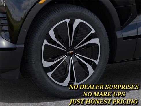 New 2026 Chevrolet Blazer EV LT image 9