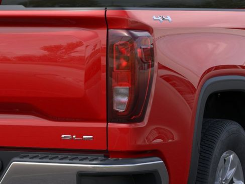 New 2026 GMC Sierra 1500 SLE w/ LPO, Black Badging Package AWD/4WD image 11