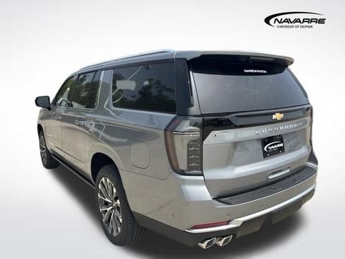New 2026 Chevrolet Suburban High Country AWD/4WD image 6