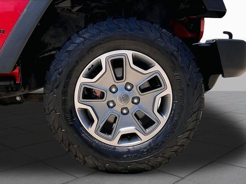 Used 2014 Jeep Wrangler Rubicon w/ Power Convenience Group AWD/4WD image 12
