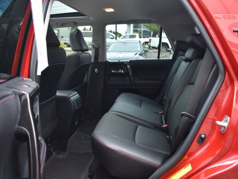Certified 2024 Toyota 4Runner TRD Off-Road Premium w/ Off Road Premium Plus Package AWD/4WD image 20