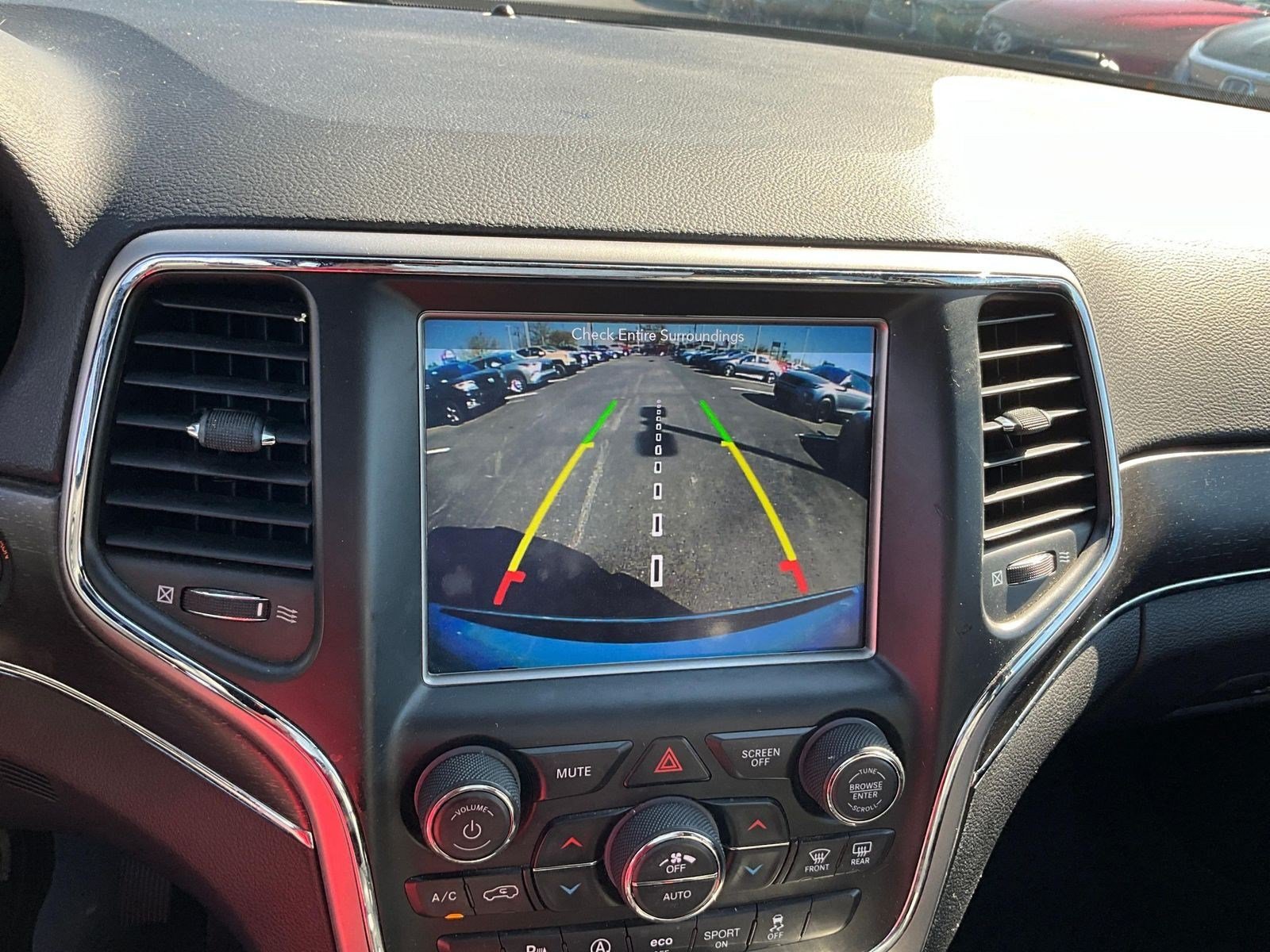Used 2018 Jeep Grand Cherokee Limited AWD/4WD image 13