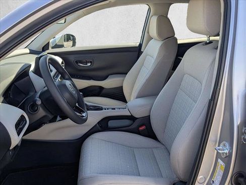 Used 2026 Honda HR-V LX image 4