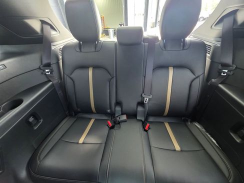 New 2025 MAZDA CX-90 3.3 Turbo w/ Premium Plus Pkg image 8