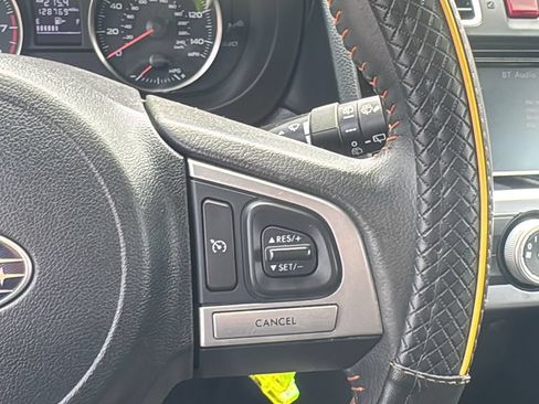 Used 2016 Subaru Crosstrek 2.0i Premium AWD/4WD image 17