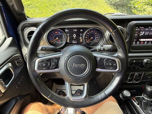 Used 2019 Jeep Wrangler Unlimited Sahara w/ LED Lighting Group AWD/4WD image 18