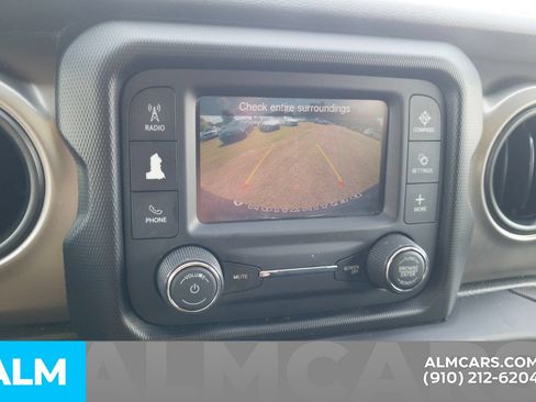 Used 2020 Jeep Wrangler Unlimited Sport AWD/4WD image 9