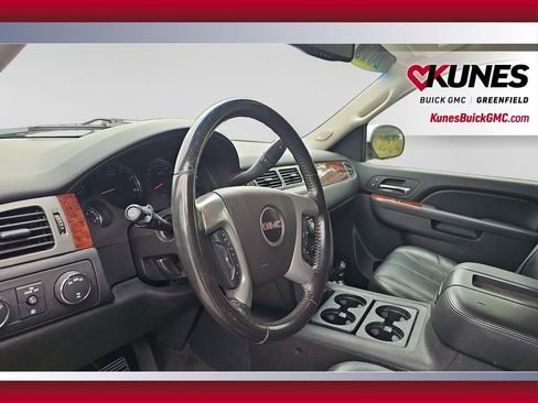 Used 2013 GMC Yukon SLT AWD/4WD image 17