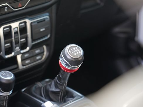 Used 2021 Jeep Wrangler Unlimited Sahara w/ LED Lighting Group image 24