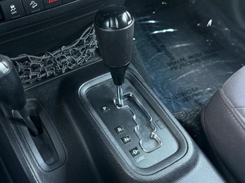 Used 2013 Jeep Wrangler Sport AWD/4WD image 25