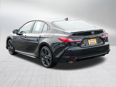 Used 2025 Toyota Camry XSE image 5
