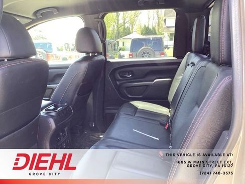 Used 2021 Nissan Titan PRO-4X w/ Pro-4x Convenience Package AWD/4WD image 15