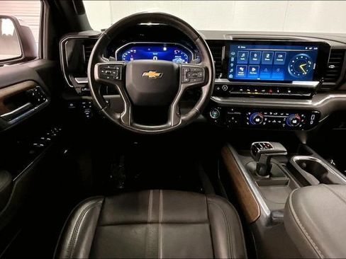 Used 2023 Chevrolet Silverado 1500 High Country w/ Technology Package AWD/4WD image 6