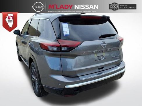 New 2026 Nissan Rogue Platinum image 5