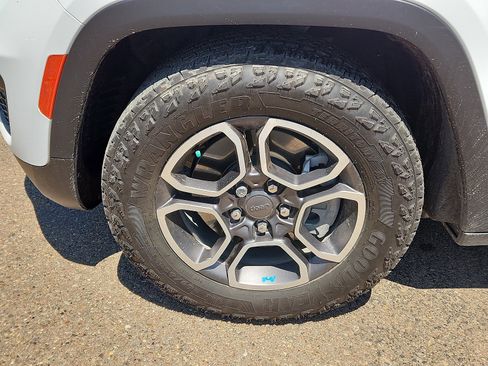 Used 2022 Jeep Grand Cherokee Trailhawk image 7