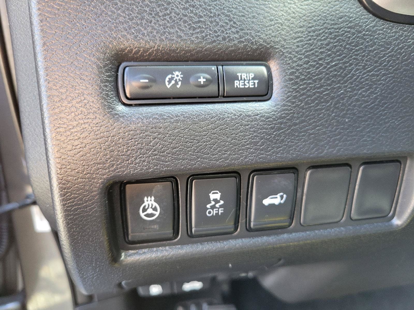 Used 2018 Nissan Murano Platinum w/ Cargo Package AWD/4WD image 11