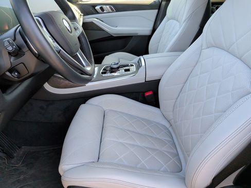 Certified 2024 BMW X7 xDrive40i image 26