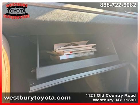 Used 2024 Toyota Grand Highlander AWD image 39