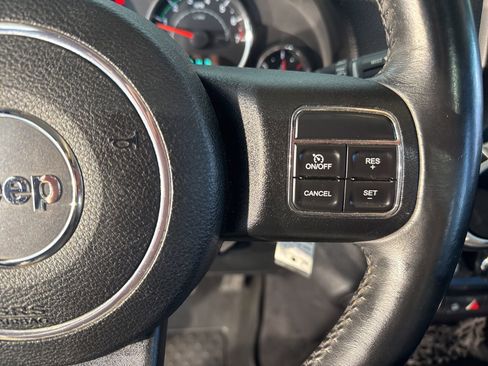 Used 2014 Jeep Wrangler Unlimited Rubicon w/ Max Tow Package image 21