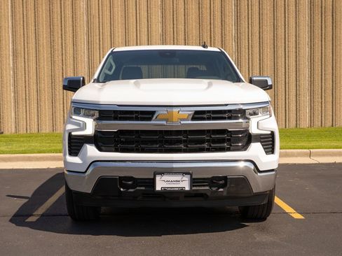 New 2025 Chevrolet Silverado 1500 LT image 3