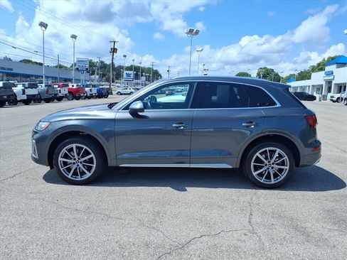 Used 2023 Audi SQ5 Premium w/ Convenience Package AWD/4WD image 7