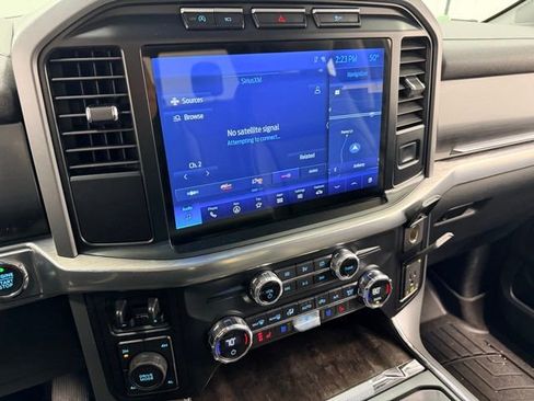 Used 2021 Ford F150 Lariat image 13