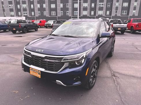 Used 2024 Kia Seltos EX AWD/4WD image 1