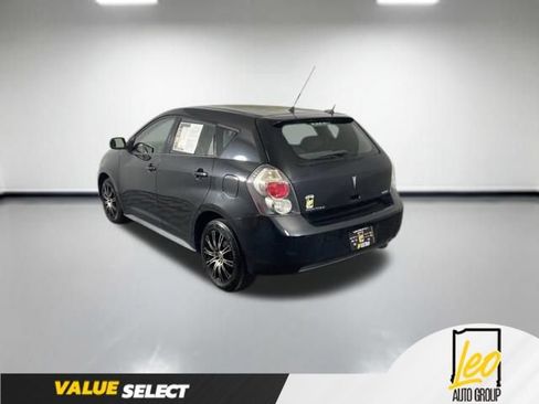 Used 2009 Pontiac Vibe w/ Preferred Package FWD image 4