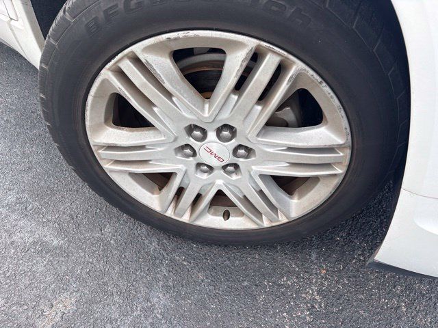 Used 2020 GMC Acadia Denali w/ Technology Package FWD image 4